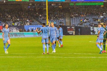 Photo for (SPO) 2024 MLS Regular Season NYCFC x Portland Timbers. March 09, 2024, New York, USA: Players dispute ball during soccer match between NYCFC x Portland Timbers valid for the MLS at Yankee Stadium, New York - Royalty Free Image
