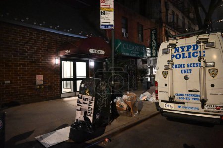 Photo for (NEW) 52-Year-Old Woman's Body Found Stuffed In Bag Inside Manhattan Apartment. March 15, 2024, Manhattan, New York, USA: An investigation is ongoing after a woman's body was found in a bag inside an apartment in Manhattan on Thursday (14) evening. - Royalty Free Image