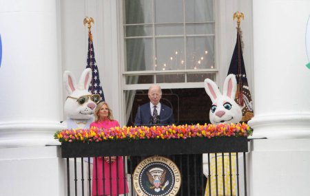 Téléchargez les photos : Joe Biden au 2024 White House Easter Egg Roll. 01 avril 2024, Washington DC, Maryland, États-Unis : Le président américain Joe Biden, première dame, Jill Biden, fils, Hunter Biden, le vice-président et deuxième gentleman Kamala Harris ; Douglas Emhoff - en image libre de droit