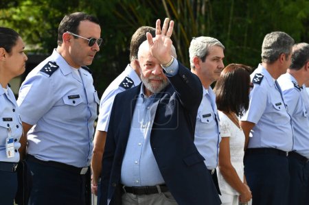 Téléchargez les photos : SAO JOSE DOS CAMPOS (SP) 26 / 04 / 2024 - Le Président Luiz Inacio Lula da Silva (PT) visite les installations de l'Institut Technologique de l'Aéronautique (ITA). - en image libre de droit