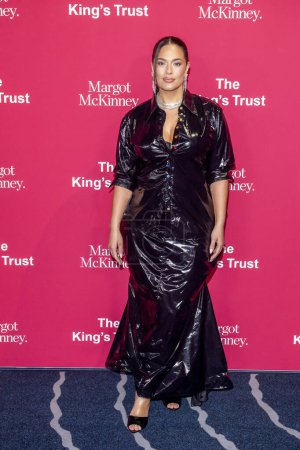 Foto de 02 de mayo de 2024, Nueva York, Nueva York, Estados Unidos: Ashley Graham asiste a la Gala Global de The King 's Trust 2024 en Cipriani South Street el 02 de mayo de 2024 en la ciudad de Nueva York. - Imagen libre de derechos