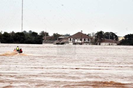 Foto de Porto Alegre (RS), Brasil 05 / 08 / 2024 Registro de daños causados por inundaciones en el Centro Histórico y Zona Sur de la ciudad de Porto Alegre, este miércoles - Imagen libre de derechos