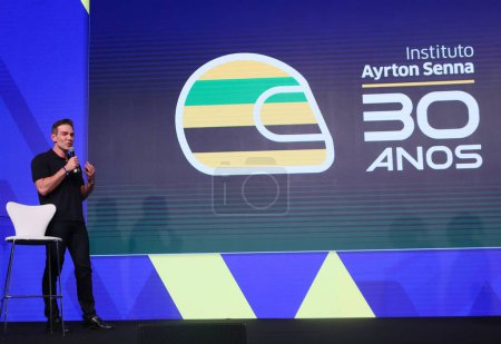 Foto de Sao Paulo (SP), Brasil 05 / 09 / 2024 durante el panel Homenaje a Ayrton Senna, con la participación de Fernando Young, CEO de Sports Summit, Ewerton Cordeiro Fulini, vicepresidente del Instituto Ayrton - Imagen libre de derechos