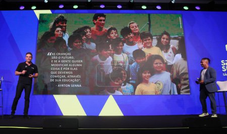 Téléchargez les photos : Sao Paulo (SP), Brésil 05 / 09 / 2024 lors du panel Hommage à Ayrton Senna, avec la participation de Fernando Young, PDG de Sports Summit, Ewerton Cordeiro Fulini, vice-président de l'Institut Ayrton - en image libre de droit
