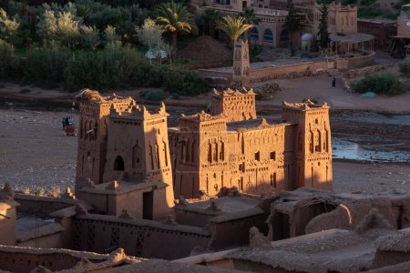 Foto de Escénicas casas históricas de barro en la antigua ciudad de la UNESCO de Ait Ben Haddou en Marruecos - Imagen libre de derechos