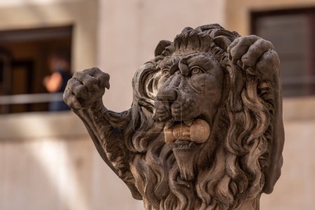 Details der Skulptur im reich dekorierten Innenhof des Palazzo Vecchio in Florenz, Italien