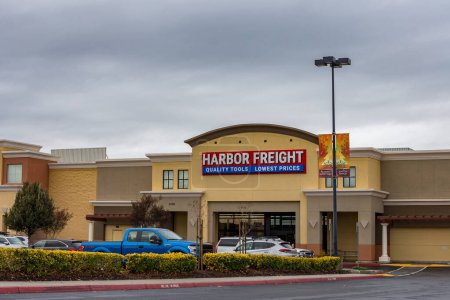 Photo for Brentwood, CA USA January 05 2023: Harbor Freight in a shopping mall in California with cars in the parking lot - Royalty Free Image