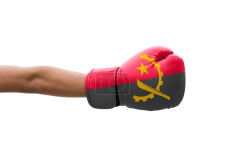 Téléchargez les photos : Drapeau 3D de l'Angola sur un gants de boxe. - en image libre de droit