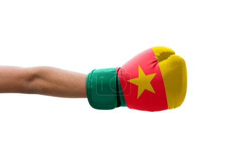 Téléchargez les photos : Drapeau 3D du Cameroun sur un gants de boxe. - en image libre de droit