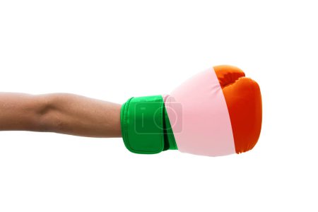 Téléchargez les photos : Drapeau 3D de l'Irlande sur un gants de boxe. - en image libre de droit