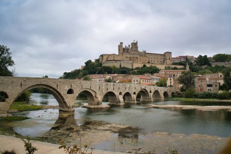 Téléchargez les photos : Beciers et Narbonne, merveilleuses villes du sud de la France - en image libre de droit