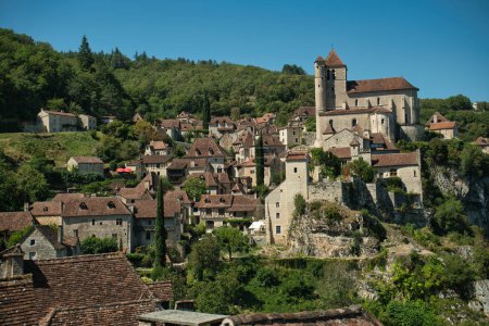 Saint-Cirq-Lapopie one of the most beautiful medieval villages in France, time does not pass in these places