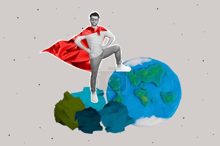 Banner Collage Illustration des jungen Superhelden tragen roten Umhang Gesichtsmaske Knetmasse Erde Sortieren Müll isoliert auf grauem Hintergrund.