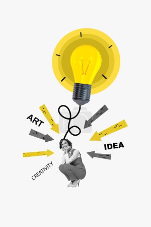 Vertikale Collage Bild der Kunst Kreativität Idee Pfeile zeigen Mini schwarz weiß Farben Geist Mädchen Kopf verbunden große Glühbirne.
