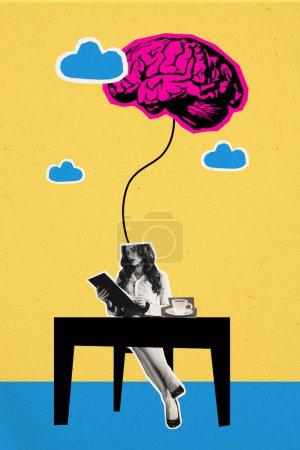 Vertikale Collage sitzt charmante Geschäftsfrau Büro Tisch Tasse Kaffee Gehirnaktivität zu erkunden Dokumente Papierkram intelligente intelligente Arbeiter.