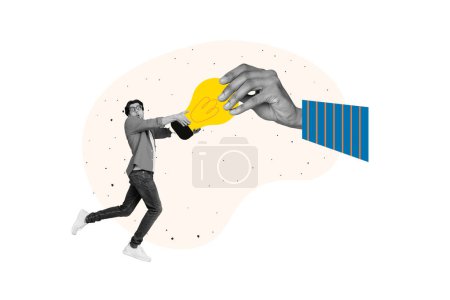 Imagen creativa collage joven loco hombre coger lámpara eléctrica bombilla idea invención concepto brazo mantenga inteligente solución inteligente.