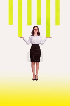 Collage photo verticale de femme d'affaires sérieuse porter élégant tenue de vêtements formels graphique à l'envers leader isolé sur fond peint.