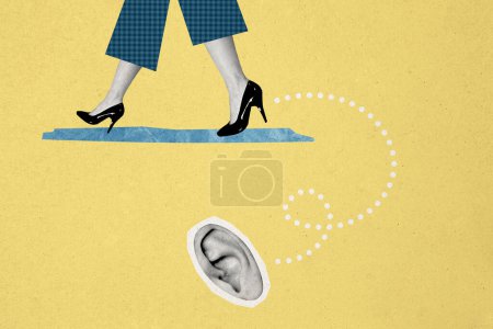 Composite Foto Collage von Ohr hört Ton weibliche Beine tragen Fersen Spaziergang Stalker Human Spion Konzept hören Lärm isoliert auf gemaltem Hintergrund.