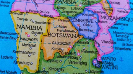 Téléchargez les photos : Botswana, Namibie, Zimbabwe pays et emplacement sur la carte, plan macro et gros plan de Botswana, Namibie, Zimbabwe sur la carte, - en image libre de droit