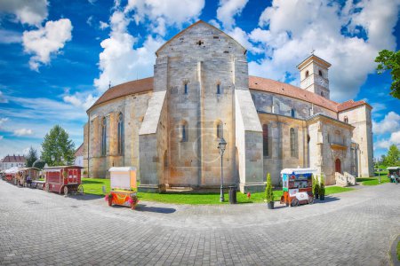 Erstaunliches Stadtbild mit römisch-katholischer Kathedrale innerhalb der befestigten Festung Alba Carolina. Ort: Alba Iulia, Alba County, Rumänien, Europa