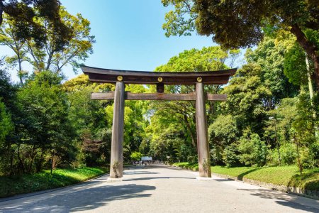 Tor zum Yoyogi Park in Tokio, Japan.