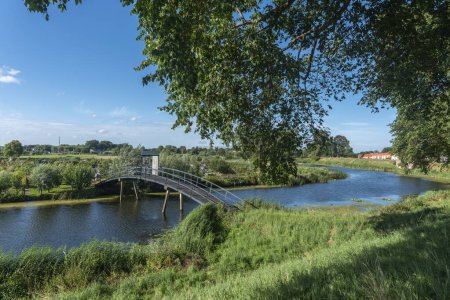 Téléchargez les photos : Paysage au Bastion Zeelandia. Enkhuizen dans la province de Hollande-Septentrionale aux Pays-Bas - en image libre de droit