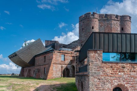 Photo for Exterior view of Lichtenberg Castle, medieval keep on right and modern arsenal on left. Departement Bas-Rhin in der Region Elsass in Frankreich - Royalty Free Image