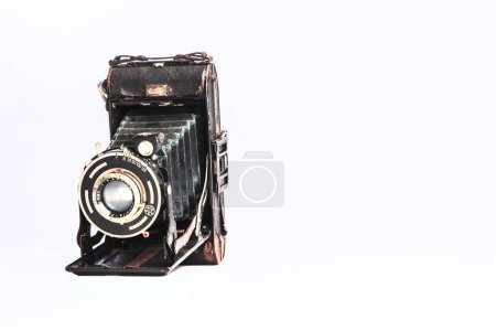 Téléchargez les photos : Très vieux modèle de caméra - en image libre de droit