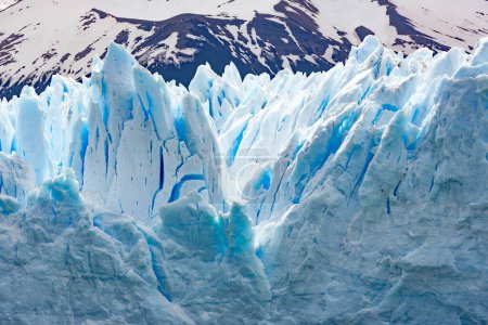 Téléchargez les photos : Iceberg entre les glaciers de Patagonie en Argentine - en image libre de droit