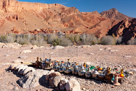 Téléchargez les photos : Panorama paysage désert au Maroc - en image libre de droit