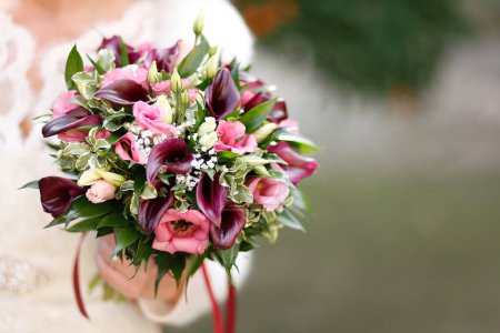 Téléchargez les photos : Gros plan sur le bouquet de mariage - en image libre de droit