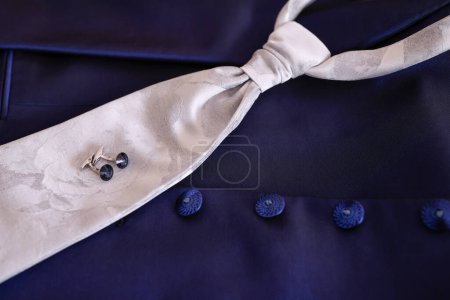 Foto de Primer plano de corbata elegante y accesorios - Imagen libre de derechos