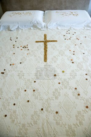 Photo for A closeup of a wedding bed - Royalty Free Image