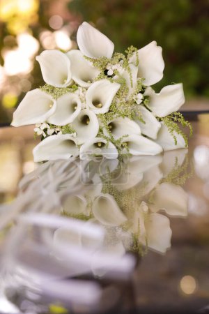 Photo for Beautiful wedding bouquet of white and yellow roses - Royalty Free Image