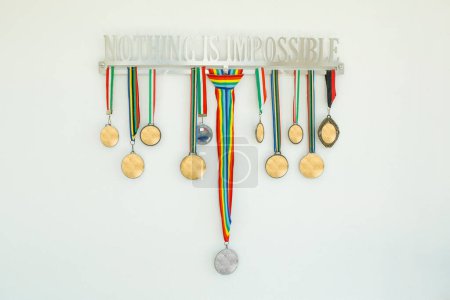 Téléchargez les photos : Médaille pour la première médaille aux Jeux olympiques - en image libre de droit