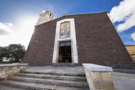 Téléchargez les photos : Église - San Giovanni Suergiu - Sardaigne - en image libre de droit