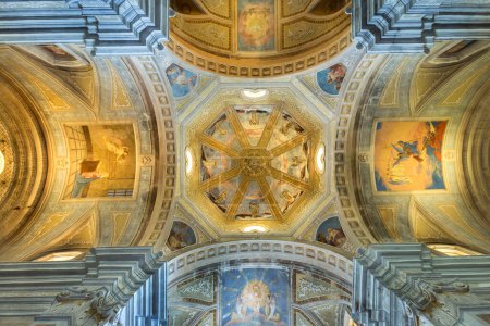 Foto de Interior de la Iglesia de San Michele - Nurri - Cerdeña - Imagen libre de derechos