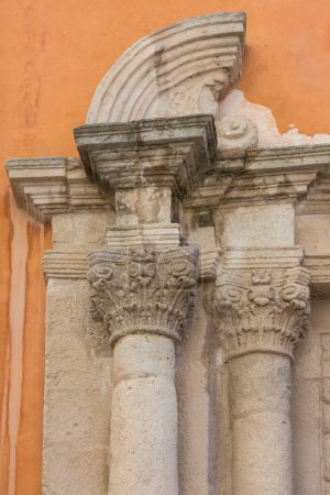 Téléchargez les photos : Église à Sassari, Sardaigne, Italie - en image libre de droit