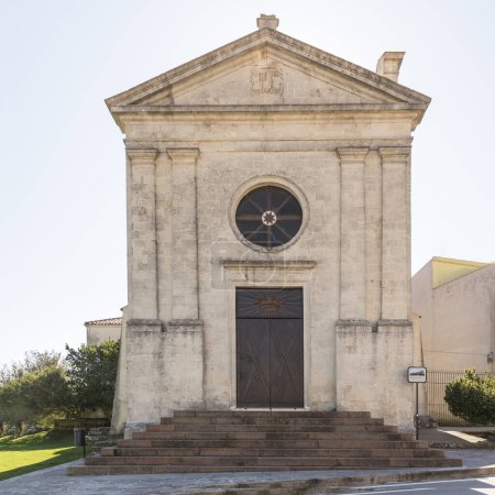 Téléchargez les photos : Florinas Église du Rosaire, Italie - en image libre de droit