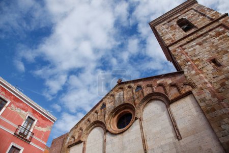 Foto de Iglesia de santa maria de la mar en la ciudad de girona, catalonia, España - Imagen libre de derechos