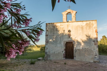 Foto de Exterior Iglesia Bizantina de San Pietro - Giba (Sassari) - Cerdeña - Imagen libre de derechos