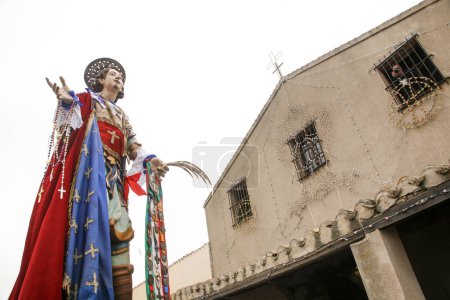 Foto de Estatua de San Effisio. Fiesta de Sant 'Efisio en Cagliari, Cerdeña. - Imagen libre de derechos