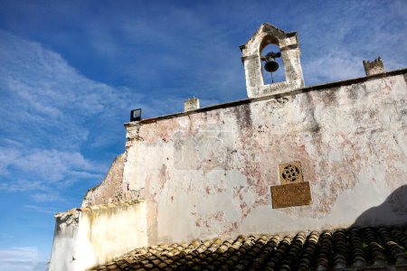 Foto de Quartu: arquitectura exterior de la iglesia de Sant 'Andrea - Cerdeña - Imagen libre de derechos