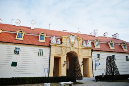 Téléchargez les photos : Résidences baroques au château de Valtice. Paysage culturel, Moravie du Sud, République tchèque. - en image libre de droit