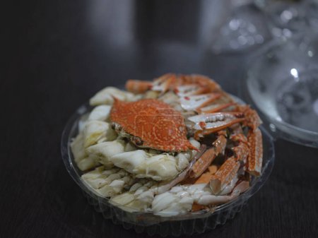Téléchargez les photos : Viande de crabe cuit à la vapeur de crabe bleu - en image libre de droit
