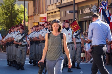 Foto de Toulouse, Francia - 8 de mayo de 2023: procesión al aire libre para celebrar el Día de la Victoria - Imagen libre de derechos