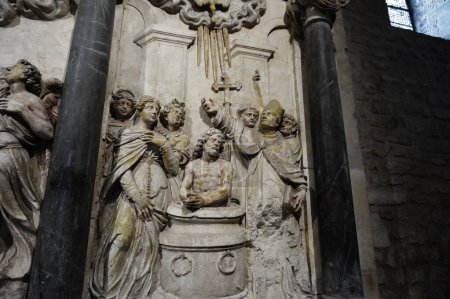 Téléchargez les photos : Fascinating view of gothic cathedral Notre-Dame de Reims in France - en image libre de droit