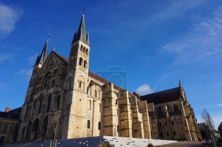 Téléchargez les photos : Fascinating view of gothic cathedral Notre-Dame de Reims in France - en image libre de droit