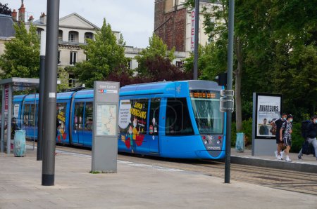 Foto de Vista del tranvía en la calle de la ciudad de Francia - Imagen libre de derechos