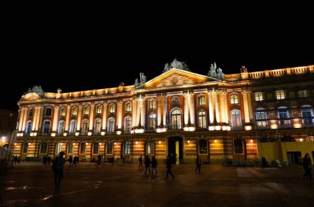 Photo for Night shot of the Capitole, city hall of Toulouse, France, and the Square - Royalty Free Image